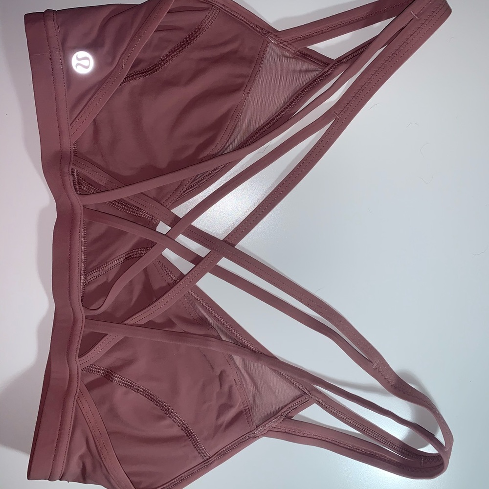 lululemon sports bra